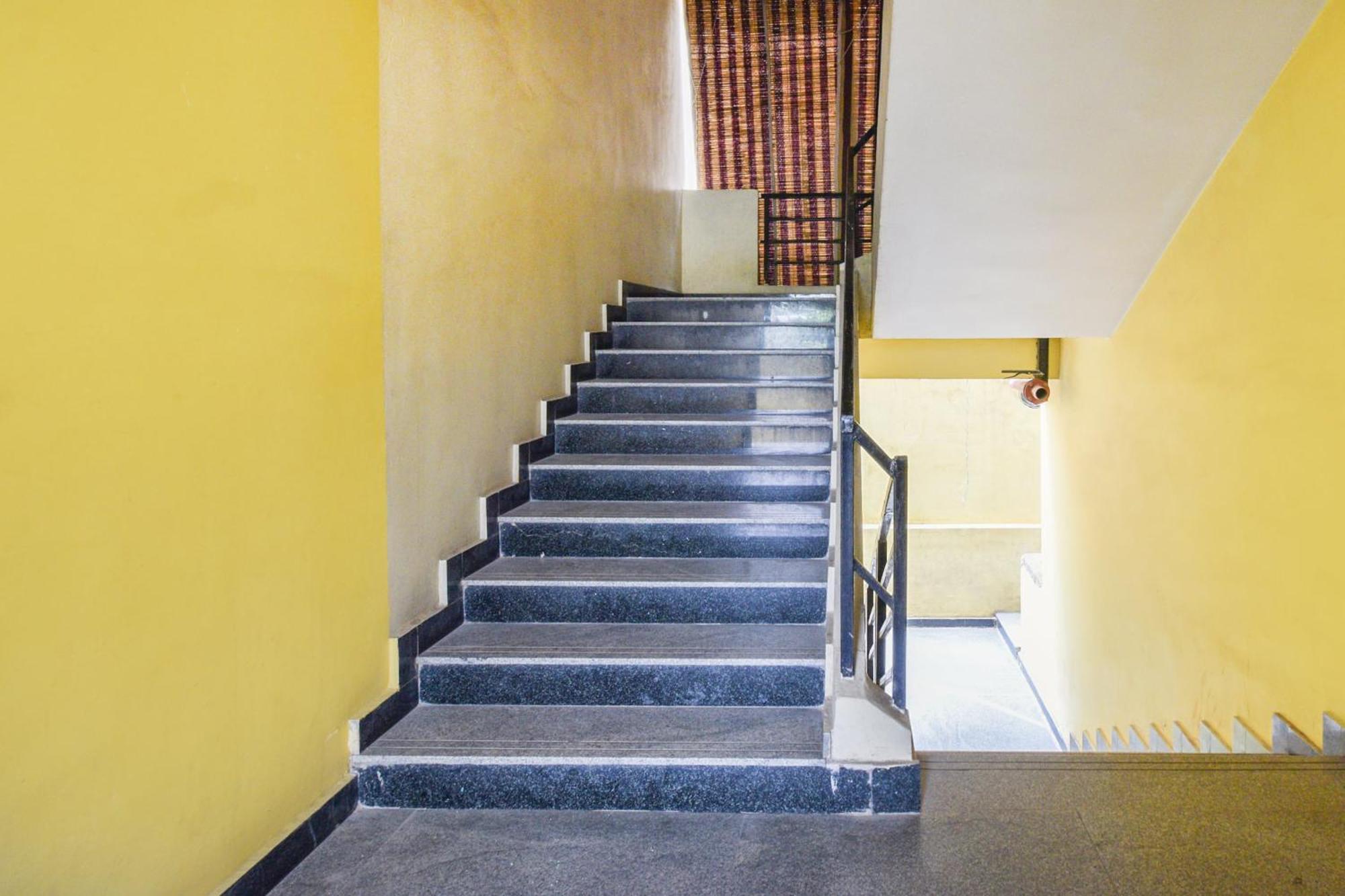Hotel O Lucky Grand Hyderabad Ngoại thất bức ảnh