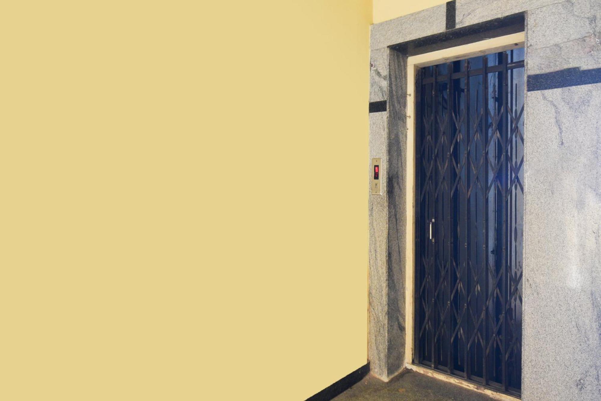 Hotel O Lucky Grand Hyderabad Ngoại thất bức ảnh