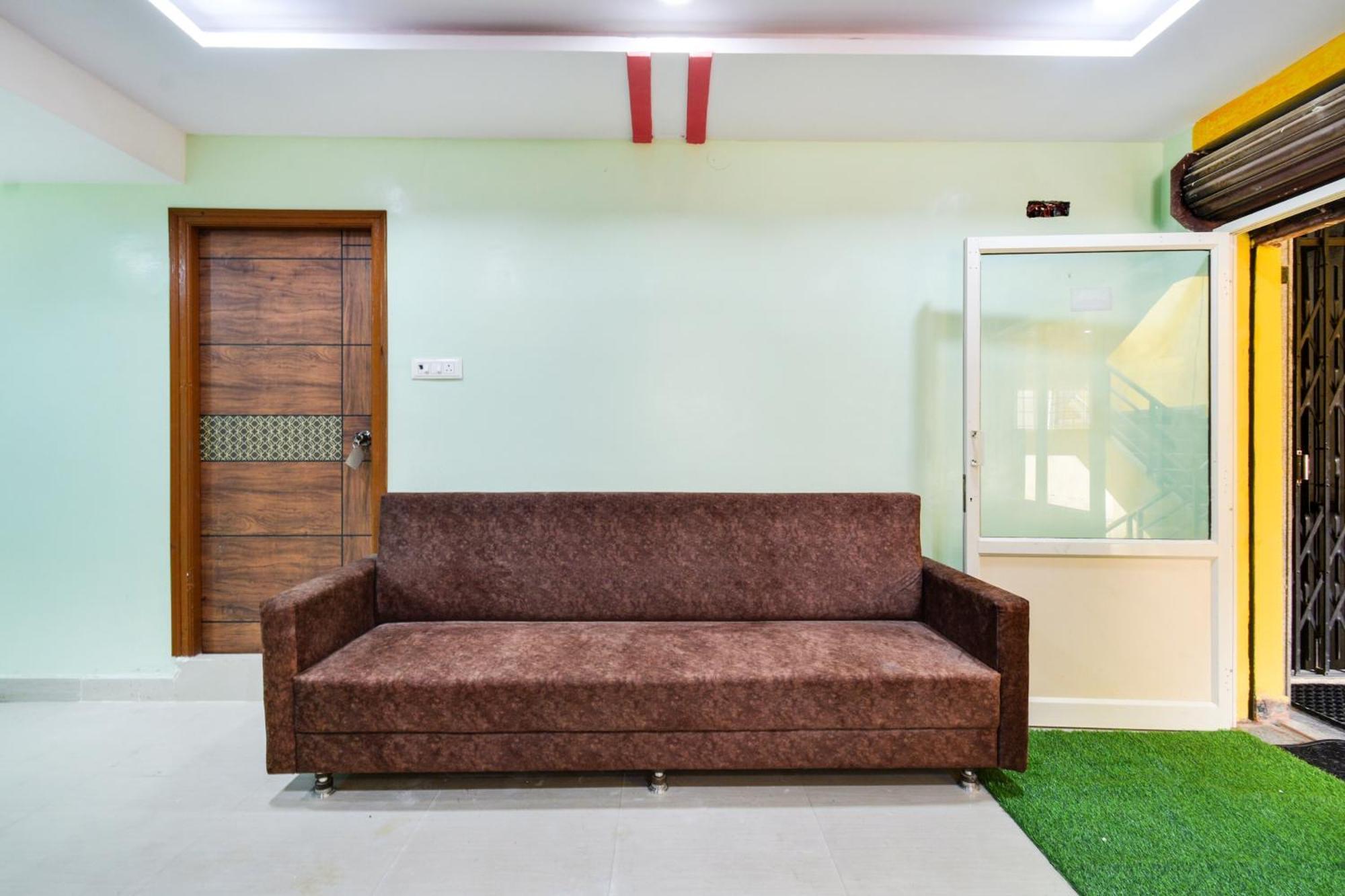 Hotel O Lucky Grand Hyderabad Ngoại thất bức ảnh