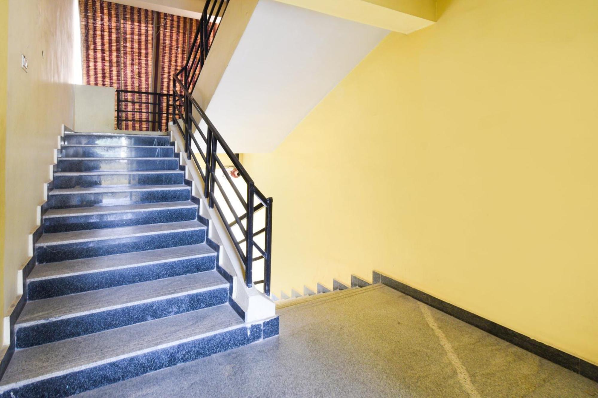 Hotel O Lucky Grand Hyderabad Ngoại thất bức ảnh