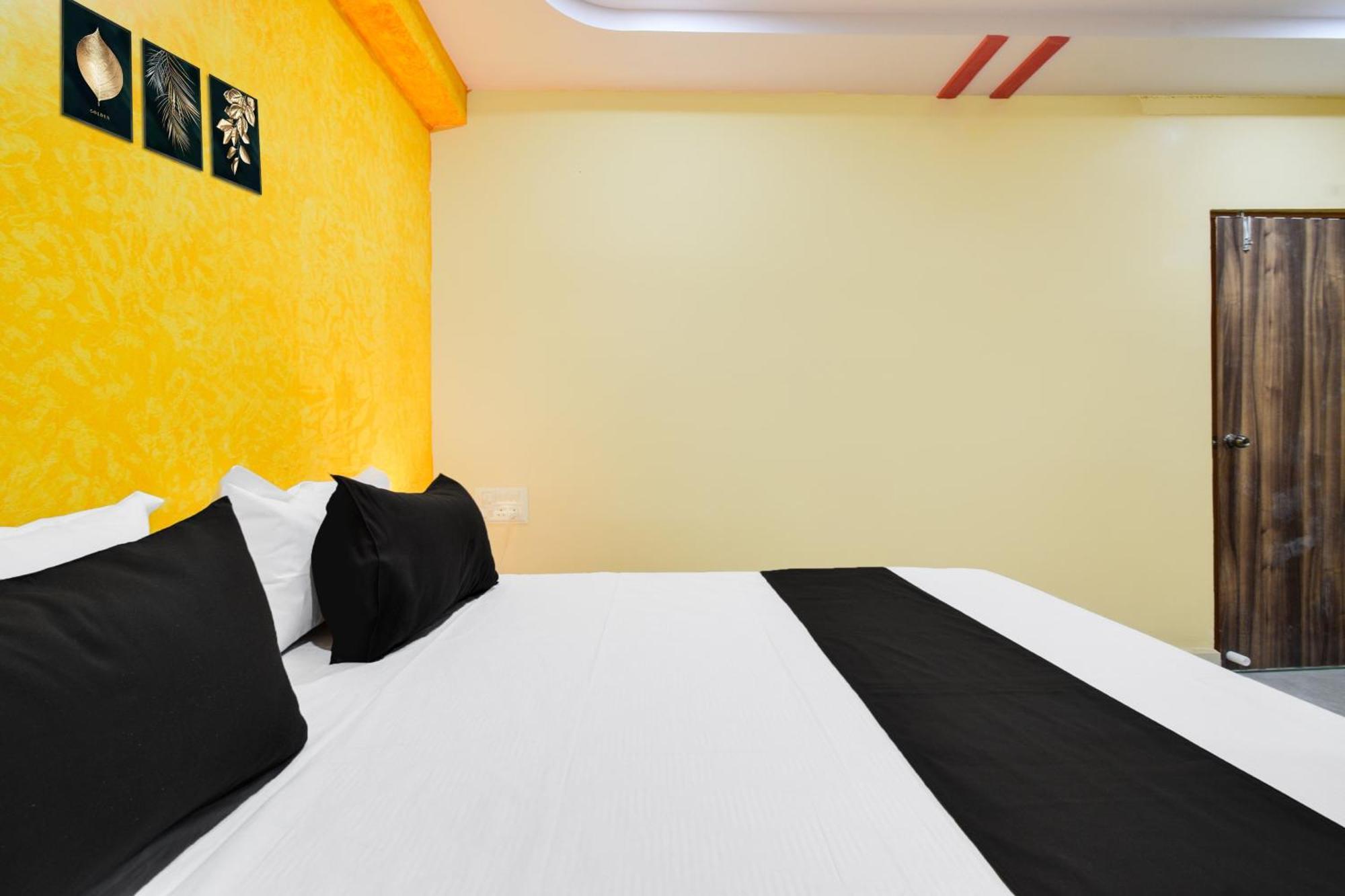 Hotel O Lucky Grand Hyderabad Ngoại thất bức ảnh