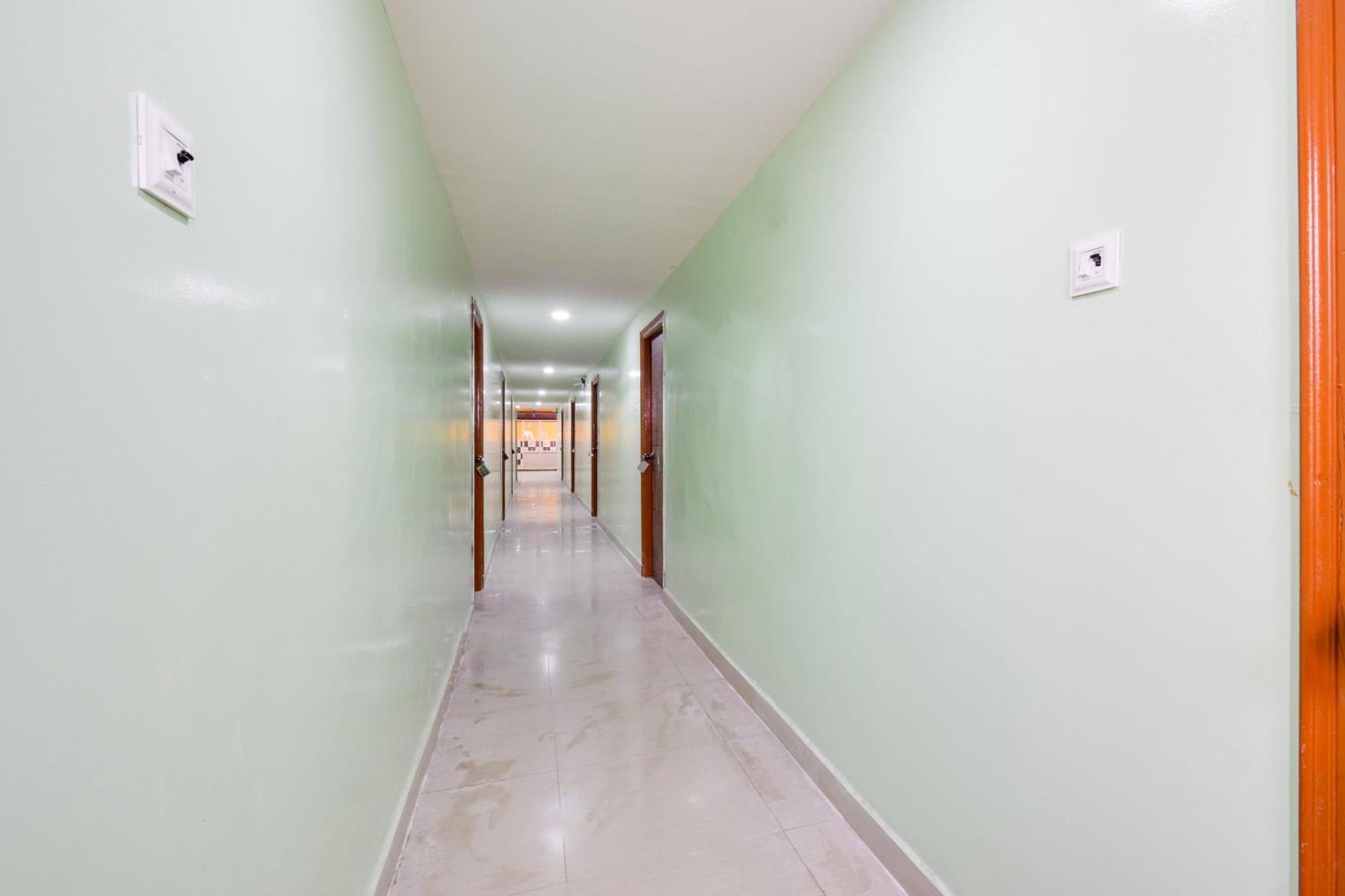 Hotel O Lucky Grand Hyderabad Ngoại thất bức ảnh